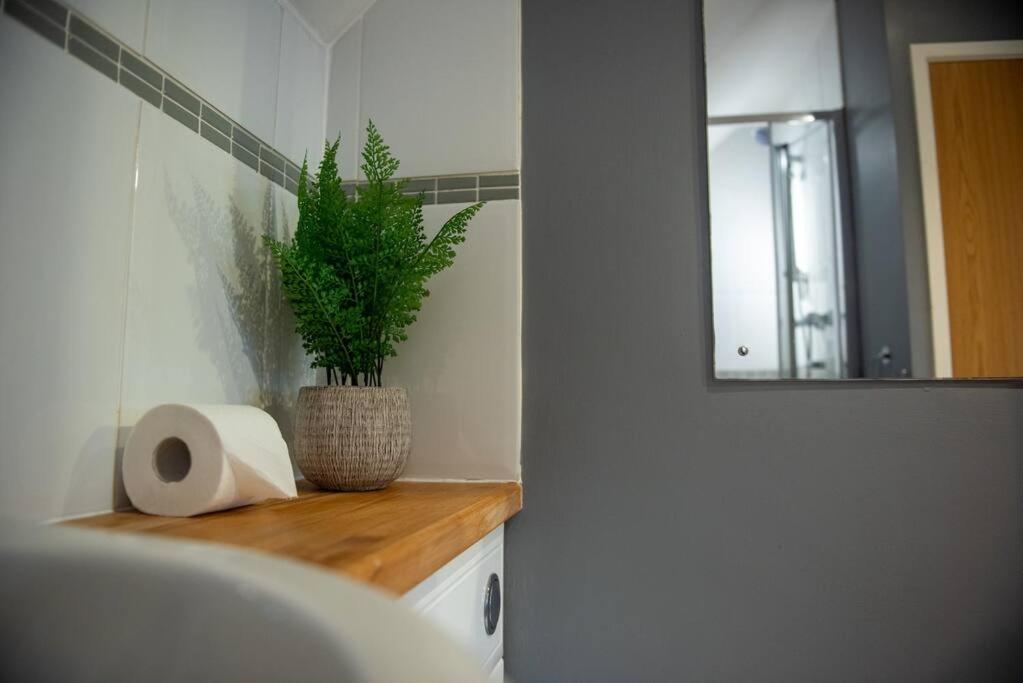 Апартаменты The Nest - Cosy And Quiet 1 Bed Central Бакингем Экстерьер фото